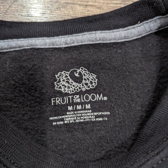 Bluey Medium Black Sweatshirt Bluey's Mom Heeler Cool Mom's Club Unisex Like New - Picture 6 of 6